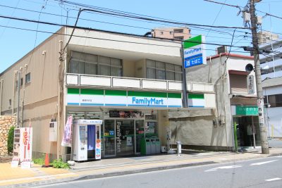 ファミリーマート妻屋所沢店